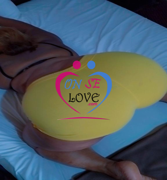 femme mature au cul doré 4 femme mature au cul doré 4