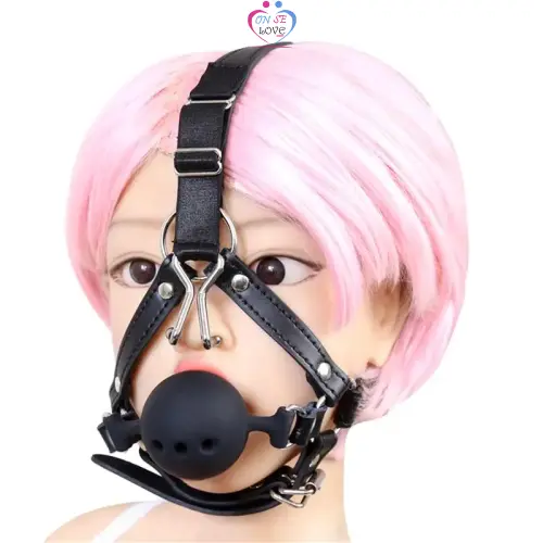 Bâillon ouvert en silicone respirant avec crochet de nez, ceinture en cuir pour adulte, pour couple - Annonce sur OnSeLove